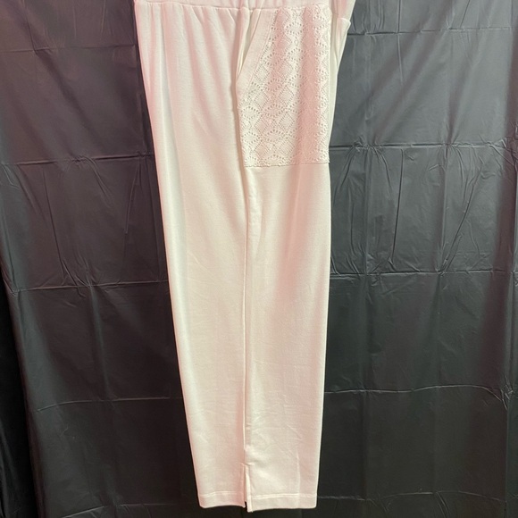 LOGO Lounge by Lori Goldstein Petite Crop Pants With Eyelet Alabaster XS Petite - Picture 4 of 7